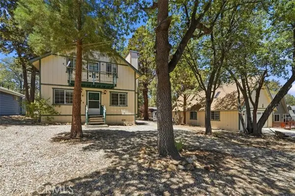 368 Imperial, Sugarloaf, CA 92386