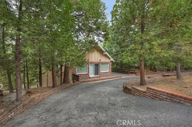 556 Pioneer, Lake Arrowhead, CA 92352 - #2