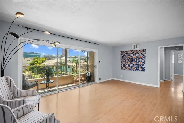 401 5th, Long Beach, CA 90802 - #3