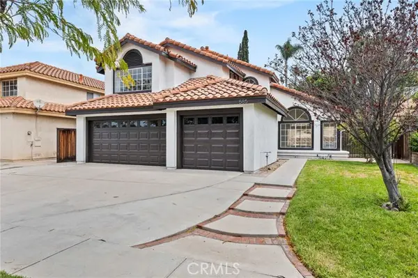 585 Hamilton Drive, Corona, CA 92879