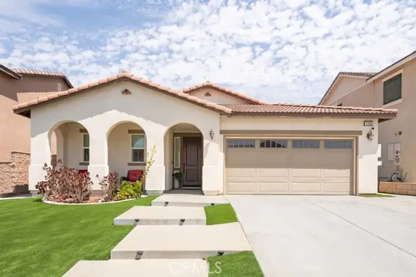 15686 Parry Peak Drive, Fontana, CA 92336