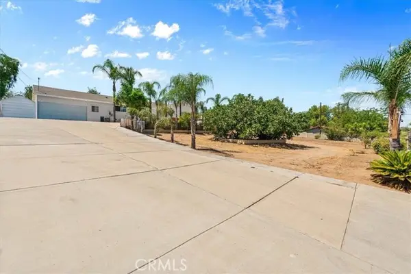 9550 52nd St, Riverside, CA 92509
