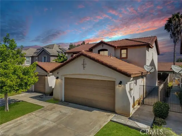 833 Pheasant Street, Corona, CA 92881 - #1