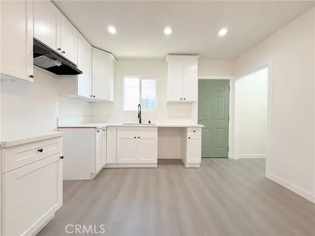 213 Broadacres Avenue, Compton, CA 90220 - #3