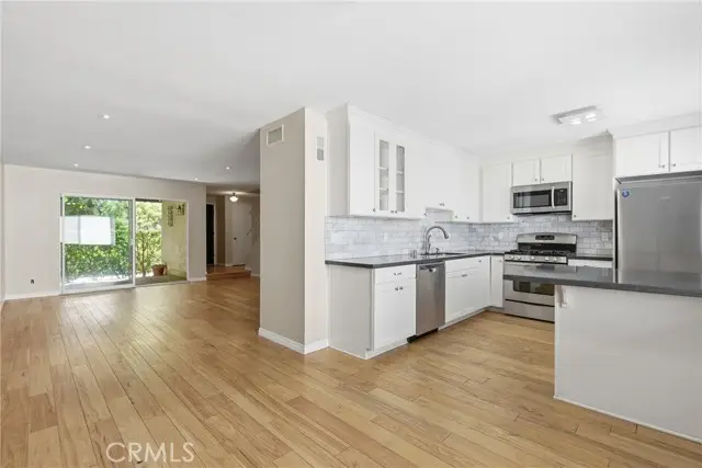 7802 Via Tortona, Burbank, CA 91504 - #1