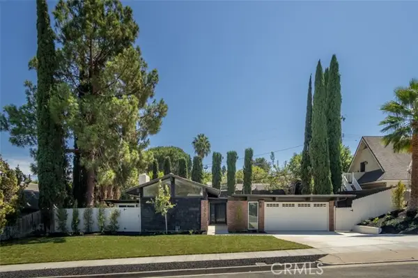 19322 Saylor Terrace, Santa Ana, CA 92705