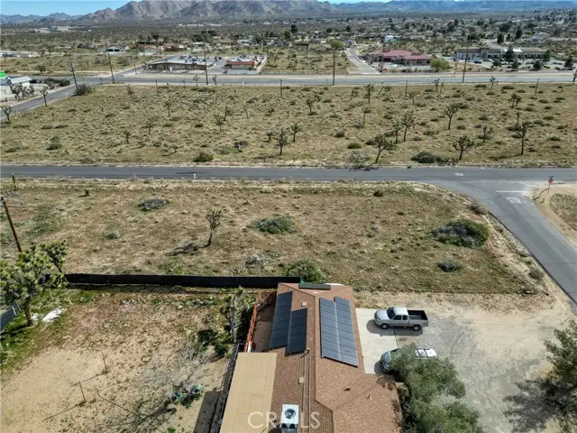 58236 Diadem Dr., Yucca Valley, CA 92284 - #3