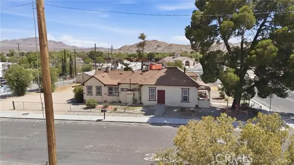 15604 6th, Victorville, CA 92395