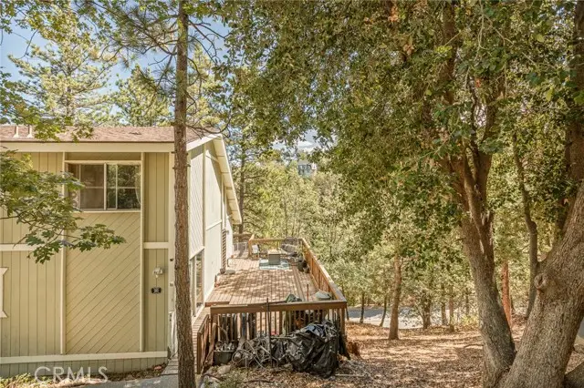 1214 Aleutian, Lake Arrowhead, CA 92352 - #3