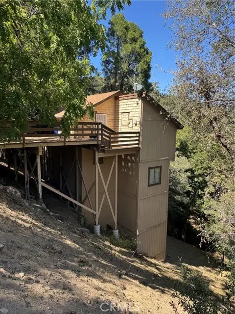 327 Zermatt Drive, Crestline, CA 92325 - #3