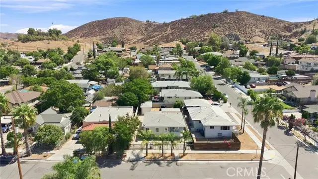 210 Chestnut, Lake Elsinore, CA 92530 - #1