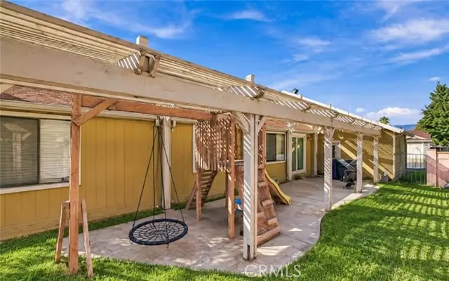 140 Pioneer, Redlands, CA 92374 - #2