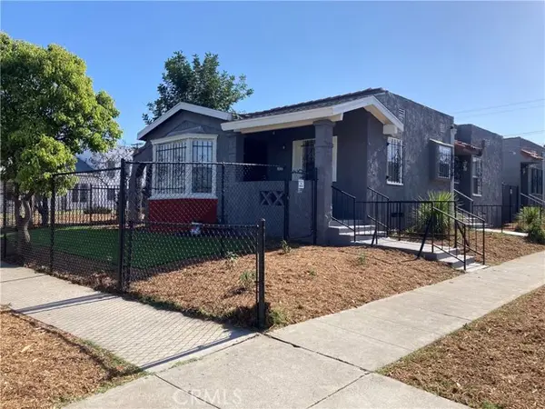 302 107th Street, Los Angeles, CA 90003