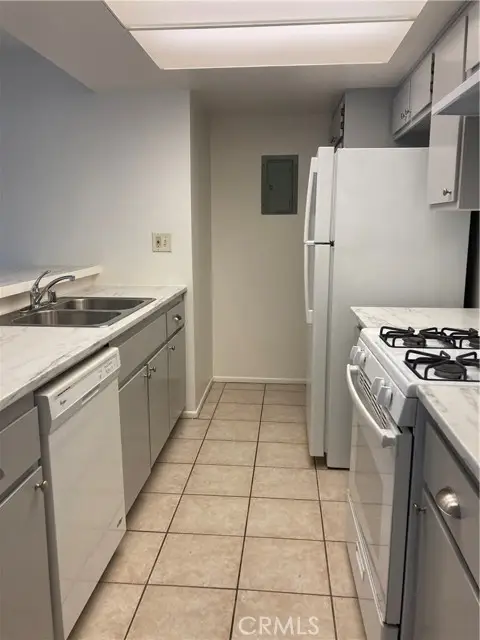 8505 Columbus Avenue  #111, North Hills, CA 91343 - #1