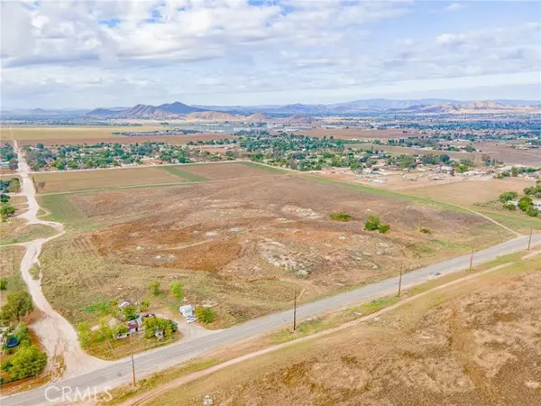 23489 Mapes Road, Sun City, CA 92585