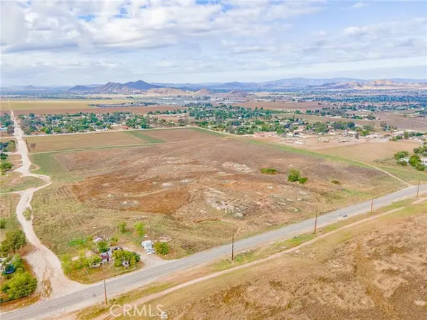 23489 Mapes Road, Sun City, CA 92585