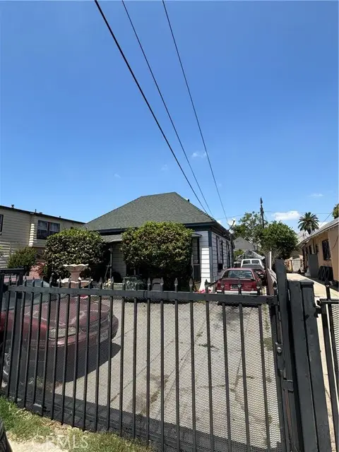 223 28th Street, Los Angeles, CA 90011 - #3