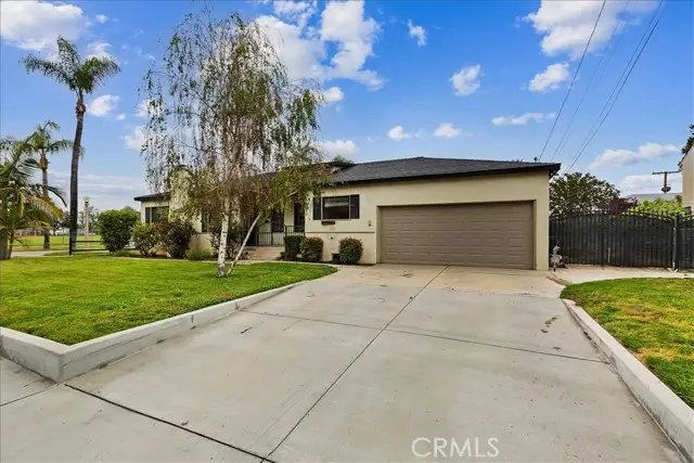 4910 Brockton Avenue, Riverside, CA 92506 - #3
