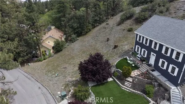 5411 Shirley J, Wrightwood, CA 92397