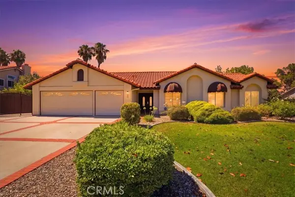165 Cottonwood Avenue, Riverside, CA 92506