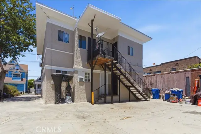 2208 Toberman Street, Los Angeles, CA 90007 - #2