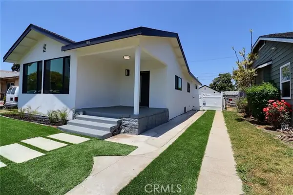 2015 42nd Place, Los Angeles, CA 90062