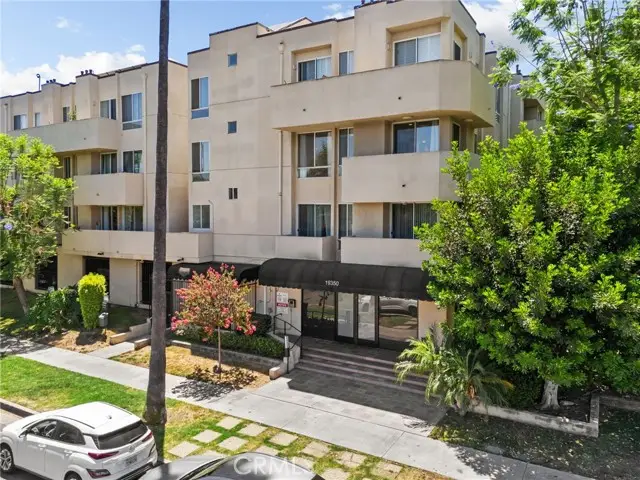 19350 Sherman Way  #201, Reseda, CA 91335 - #1