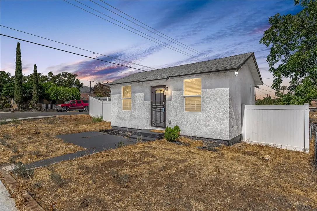582 Almond, Banning, CA 92220 - #1