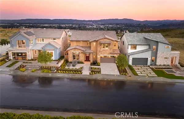 11811 Canoga Avenue, Chatsworth, CA 91311
