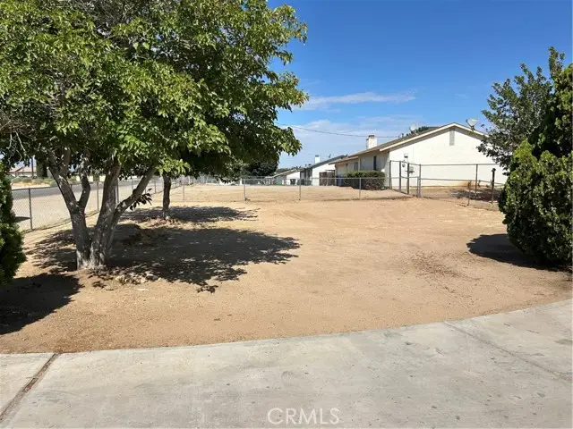 15686 Little Beaver, Victorville, CA 92395 - #3