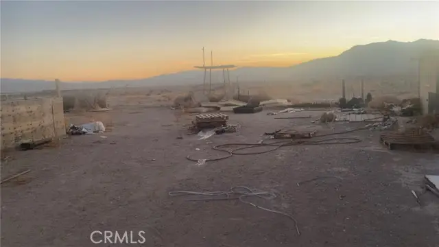 15220 Wolf Haven, Lucerne Valley, CA 92356 - #2