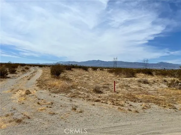 2 Sandstone Road, Adelanto, CA 92301