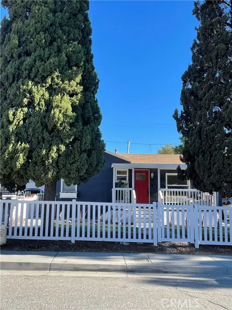 977 Hays, Banning, CA 92220