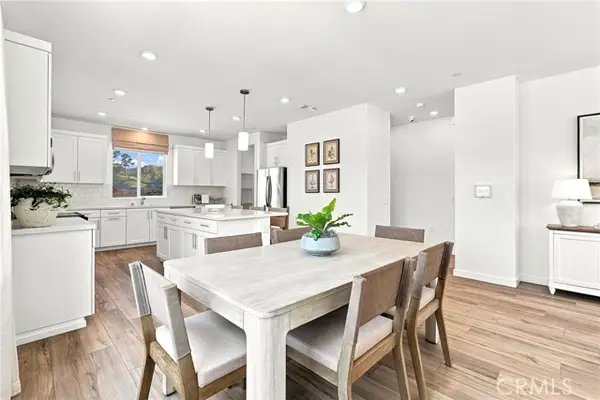 27604 Bareroot Place, Valencia, CA 91381