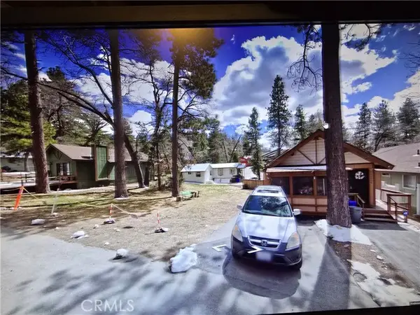 32909 Chipmunk, Running Springs, CA 92382