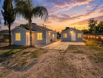 2403 I, Bakersfield, CA 93304