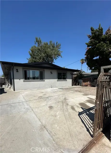 1684 8th, San Bernardino, CA 92411 - #1