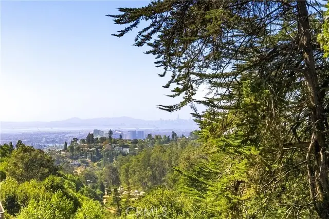 6090 Girvin Drive, Oakland, CA 94603 - #1