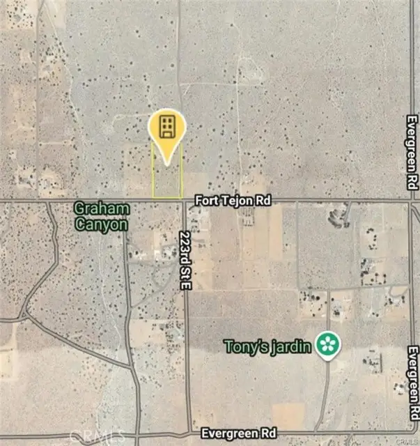 233 Fort Tejon, Llano, CA 93544 - #1