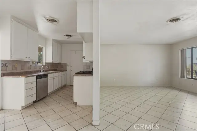 621 Brian, Hemet, CA 92544 - #3