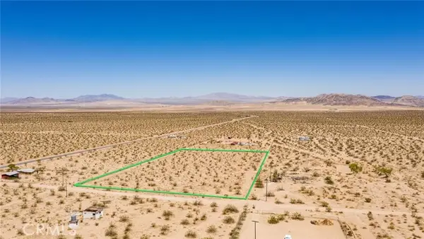5500 Manzanita Drive, Landers, CA 92285