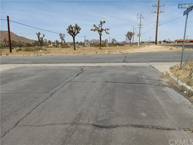 7 Twentynine Palms, Yucca Valley, CA 92284 - #2