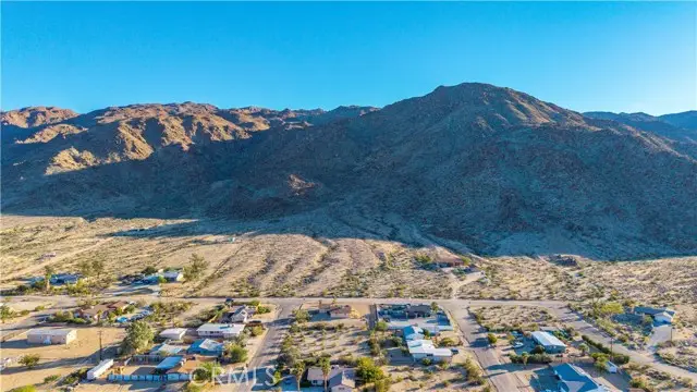 7062 Estrella Avenue, Twentynine Palms, CA 92277 - #2