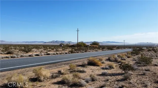 42 Old Woman Springs Road, Lucerne Valley, CA 92356 - #2