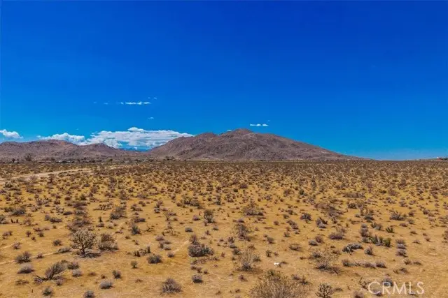 6 Sunflower Drive, Yucca Valley, CA 92284 - #3