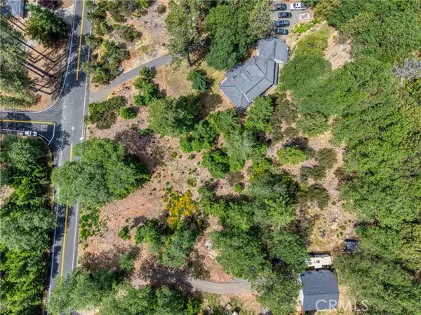 8713 Fox, Cobb, CA 95426