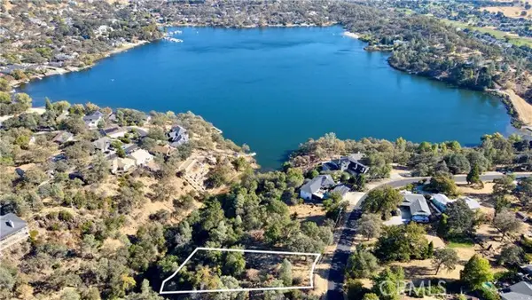 17005 Knollview, Hidden Valley Lake, CA 95467