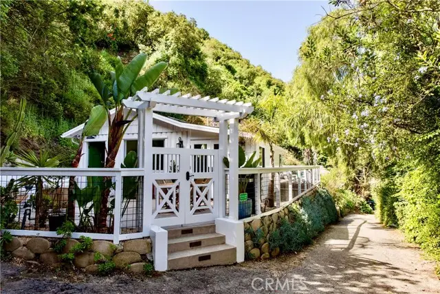 275 Woodland Drive, Laguna Beach, CA 92651 - #2
