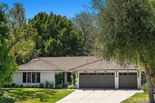 25111 Buckboard Lane, Laguna Hills, CA 92653
