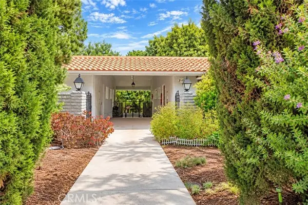 2115 Via Puerta #P, Laguna Woods, CA 92637